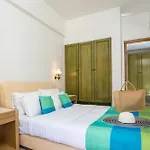 Apartahotel Royal Centre 2*