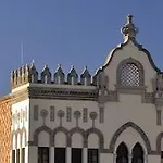 Royal Centre Apartahotel
